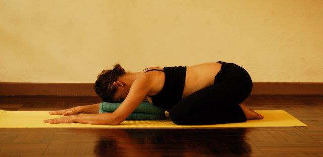 childâ€™s pain poses back â€“ pregnancy Balasana  in lower yoga relieve pose to